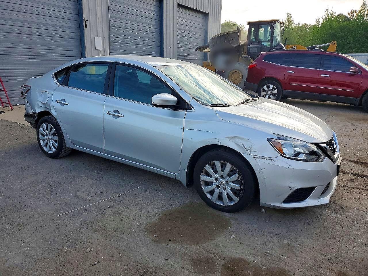 2019 Nissan Sentra S - Image 4