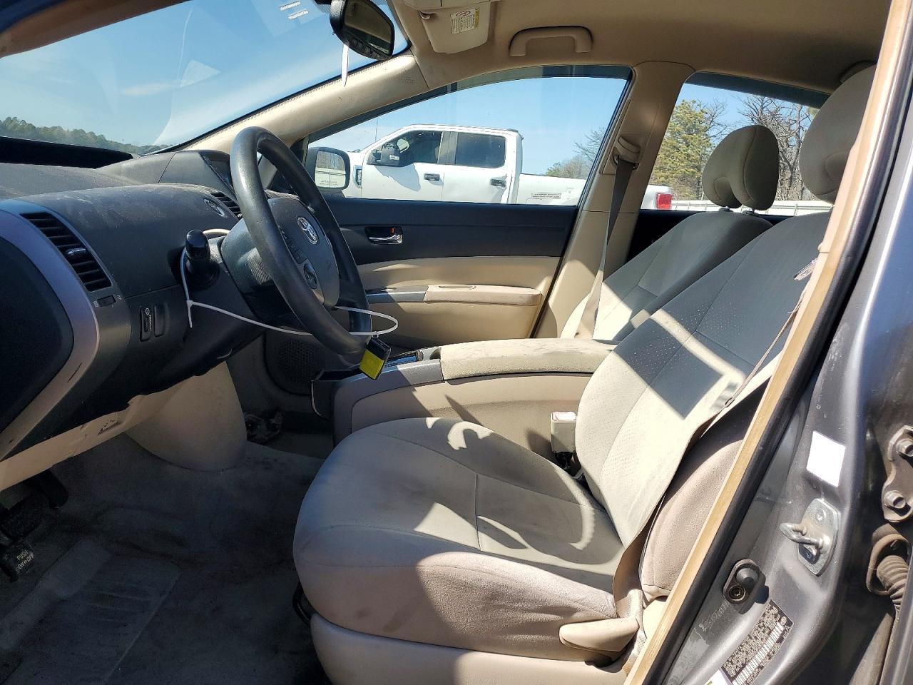 2004 Toyota Prius Base - Image 7