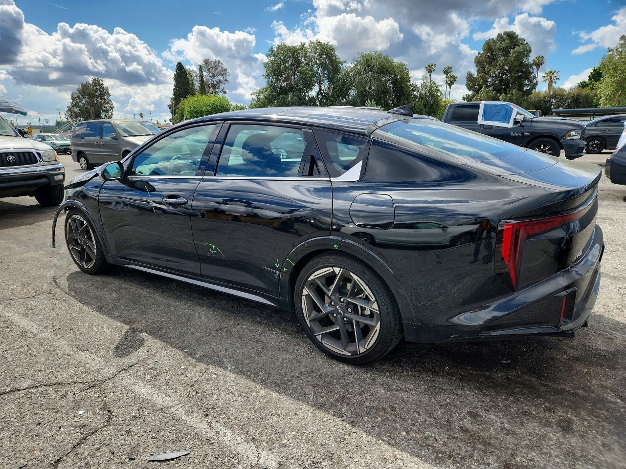 2025 Kia K4 Gt Line - Фото 2