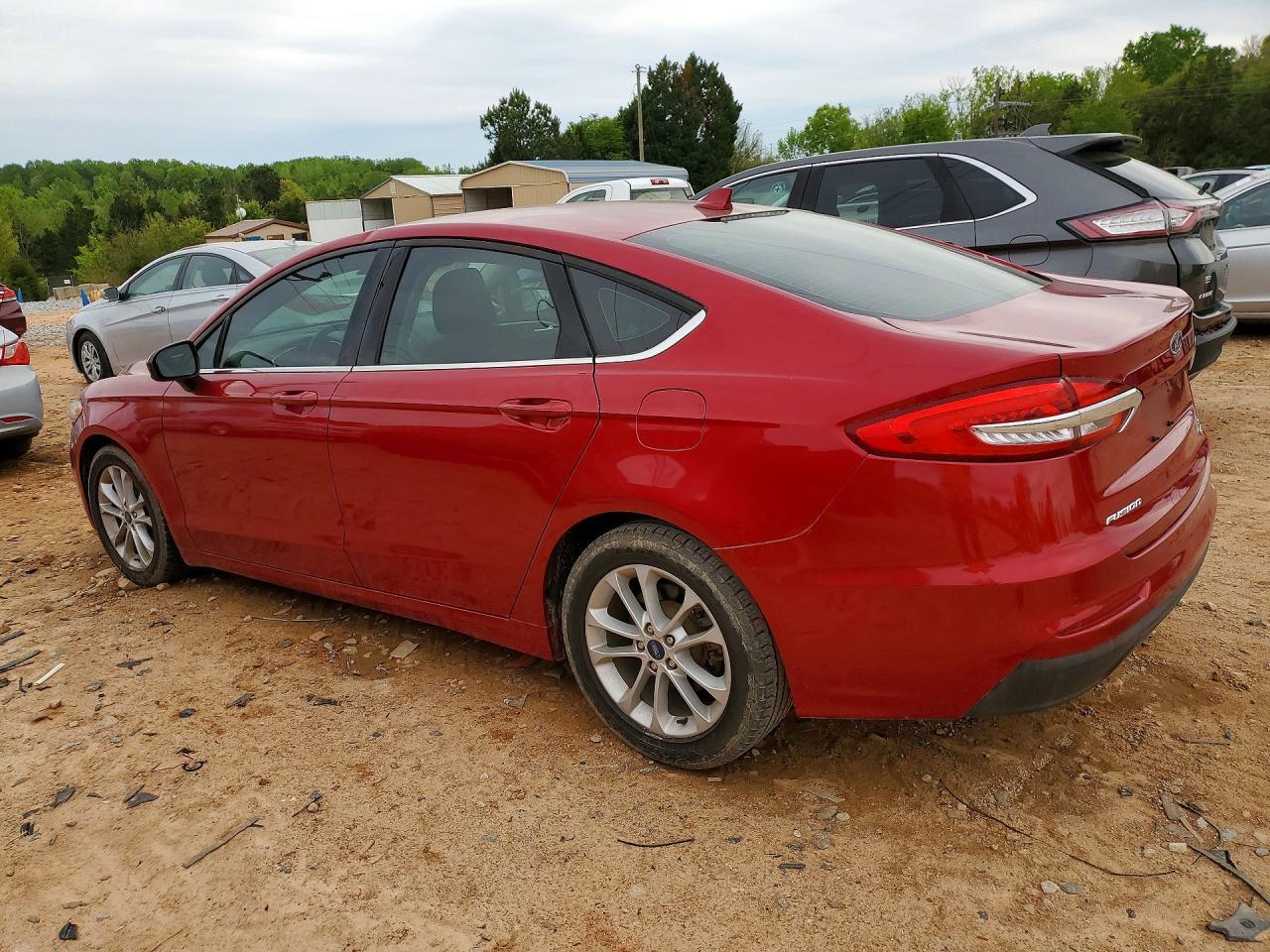 2020 Ford Fusion Se - Фото 2