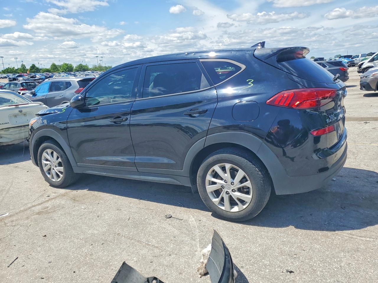 2021 Hyundai Tucson Se - Image 2