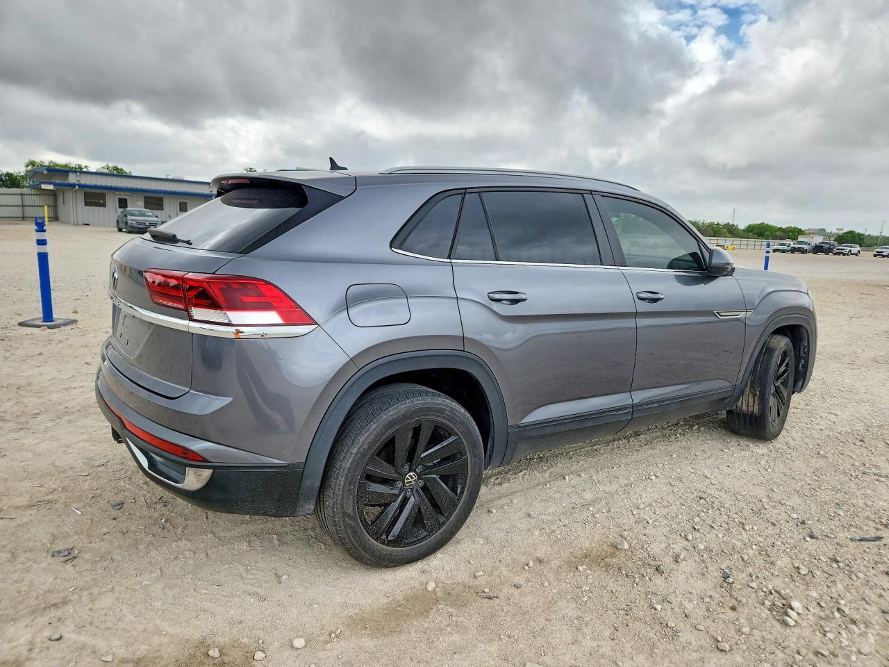 2022 Volkswagen Atlas Cross Sport Se - Фото 3