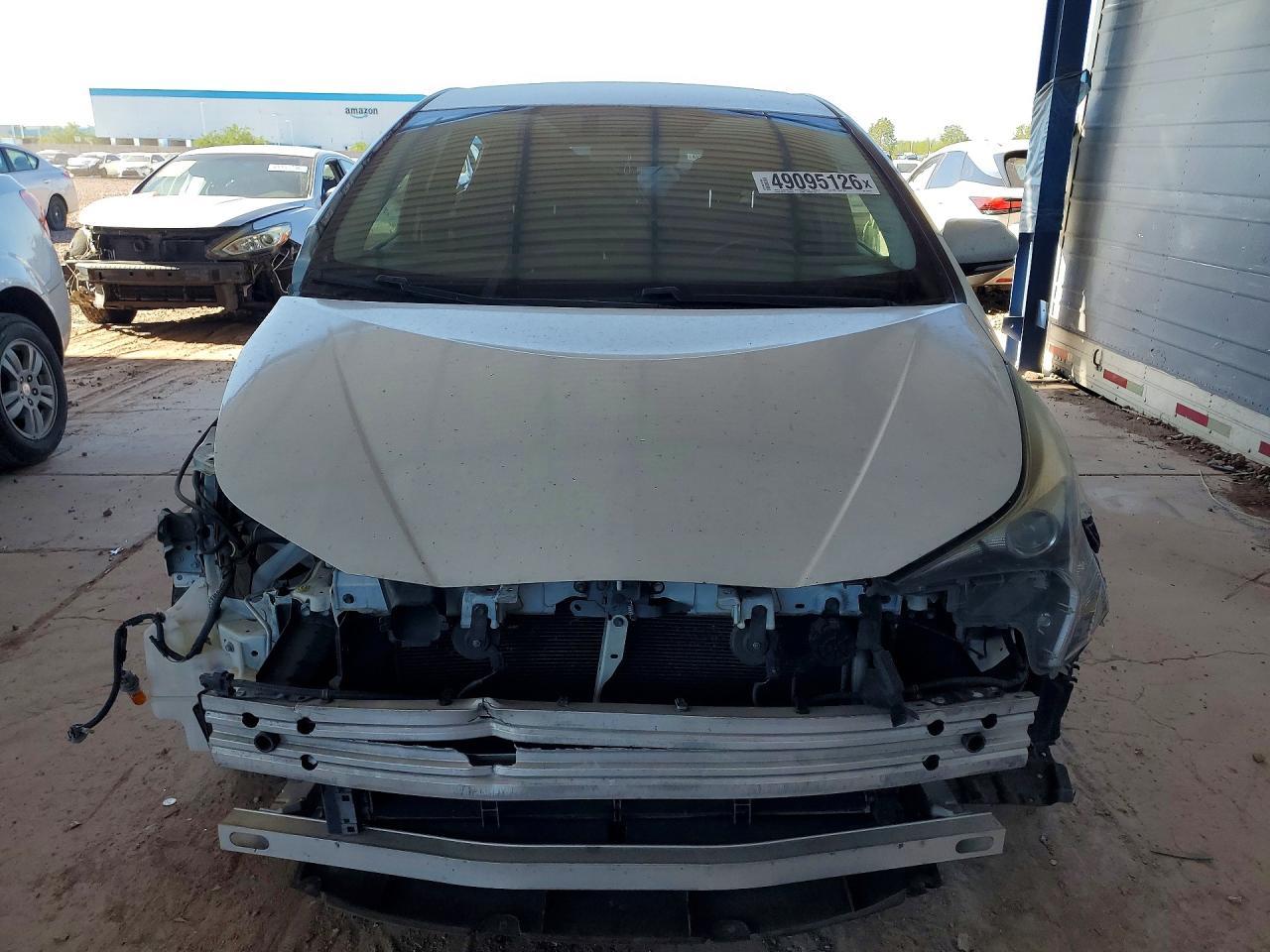 2016 Toyota Prius Three - Фото 5