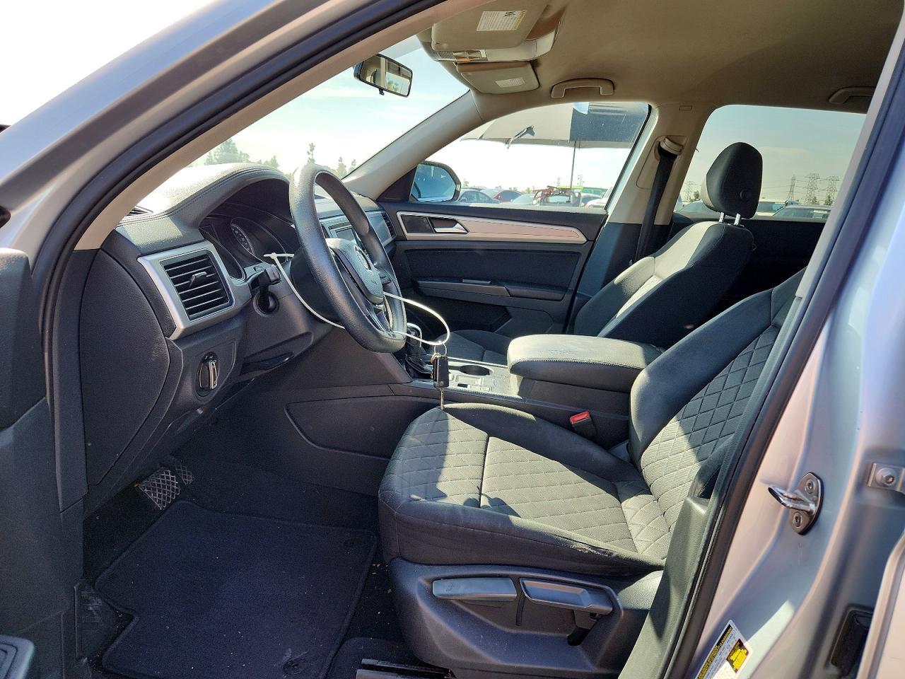 2018 Volkswagen Atlas S - Image 7