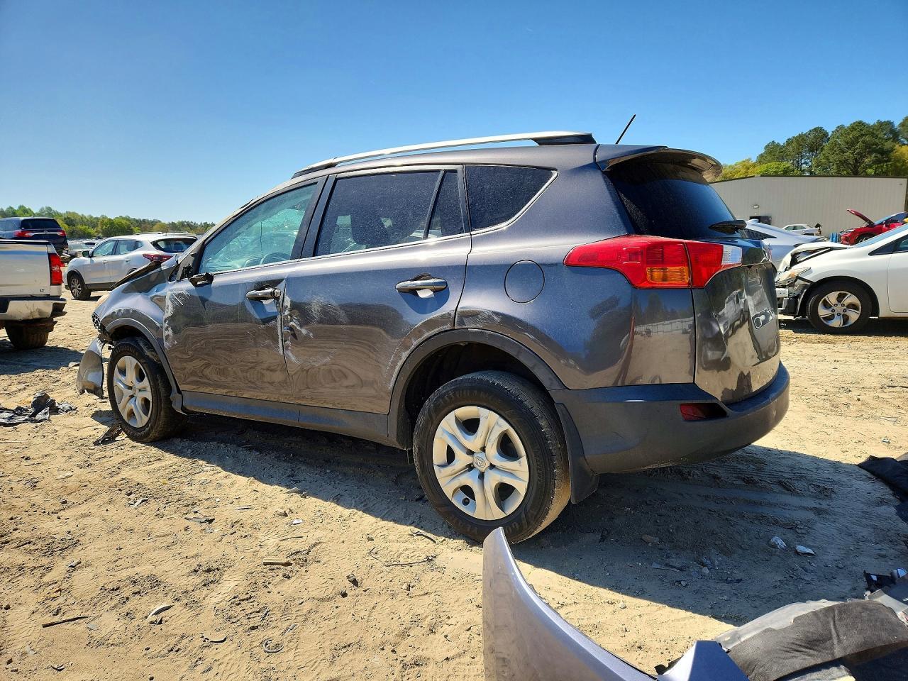 2015 Toyota Rav4 Le - Фото 2