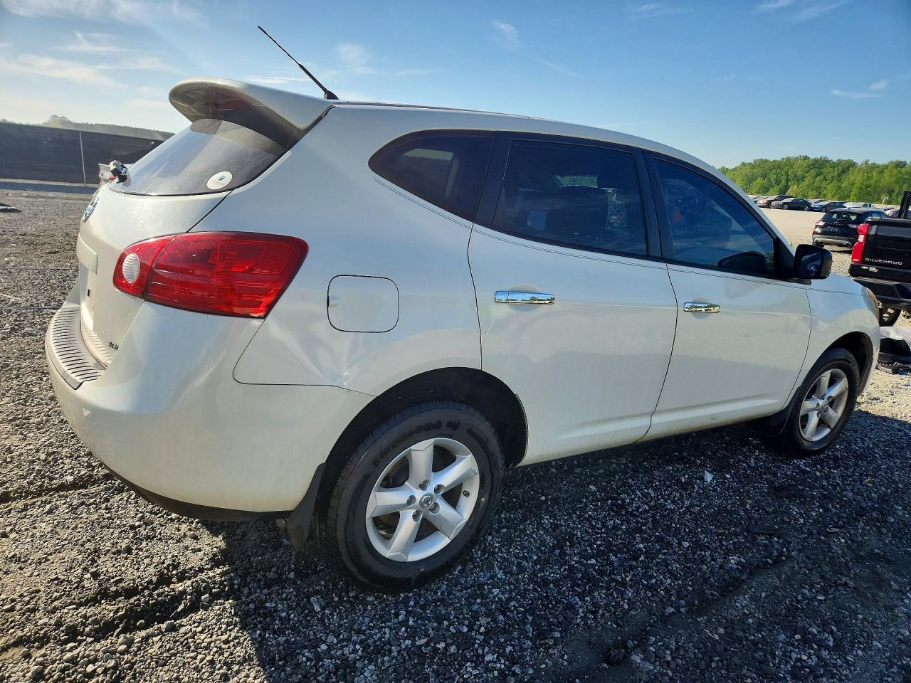 2010 Nissan Rogue Sl - Image 3