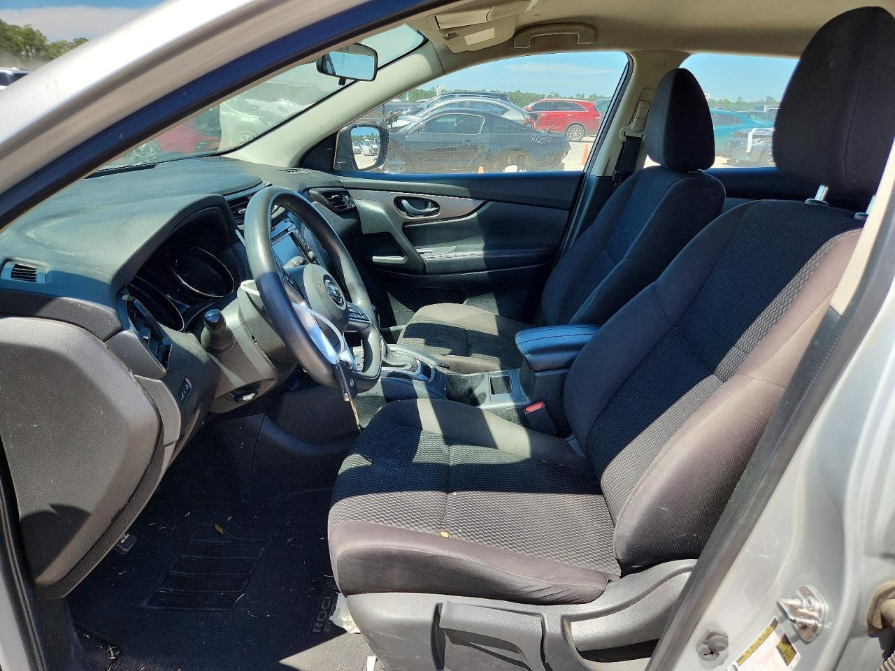 2020 Nissan Rogue Sport S - Image 7