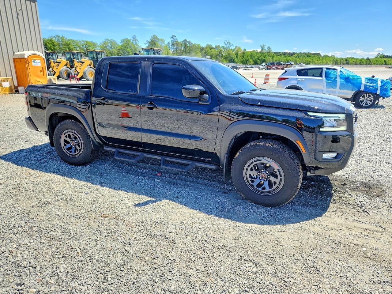 2025 Nissan Frontier Pro-4X - Image 4