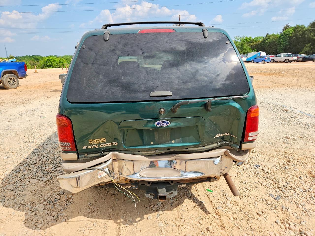 2001 Ford Explorer Eddie Bauer - Фото 6