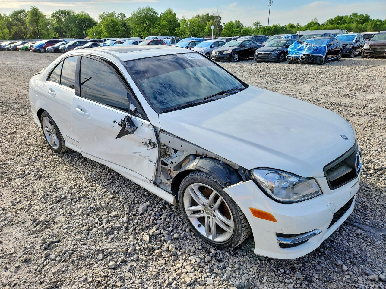 2013 Mercedes-Benz C 300 4Matic - Фото 4