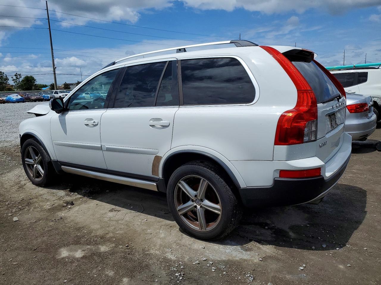 2010 Volvo Xc90 - Image 2