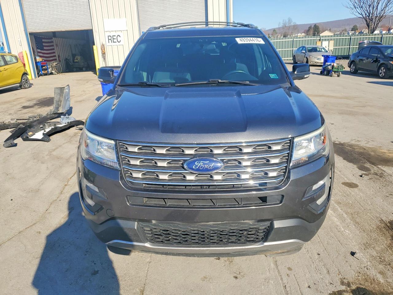 2017 Ford Explorer Xlt - Image 5