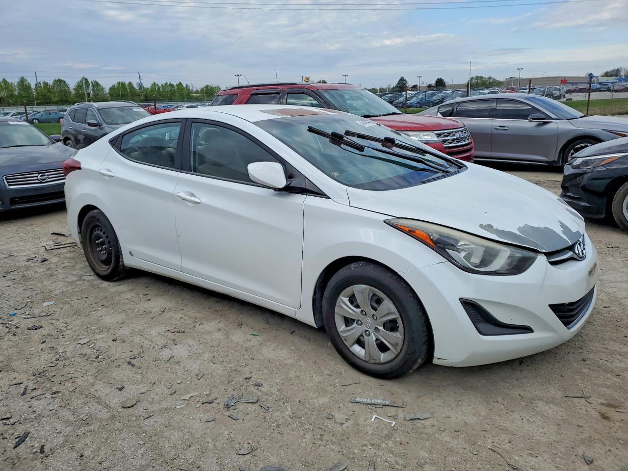 2016 Hyundai Elantra Se - Фото 4