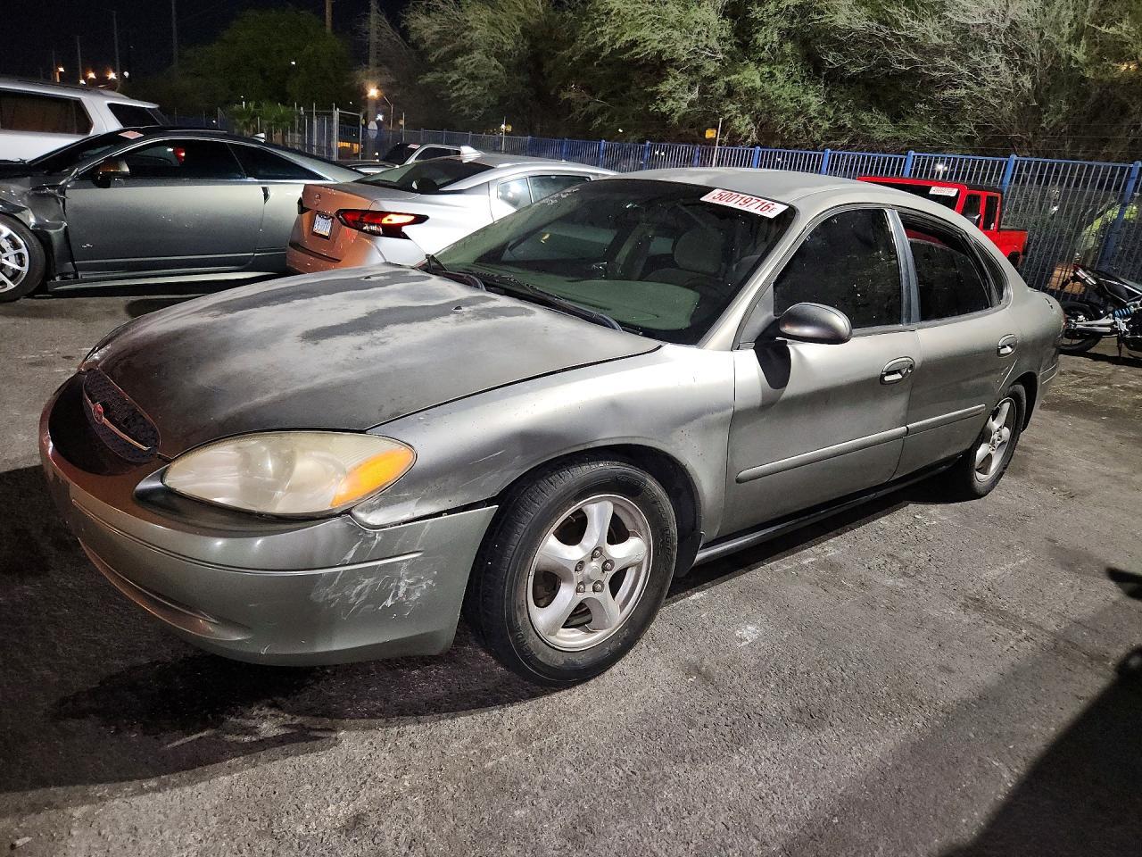 2002 Ford Taurus Se