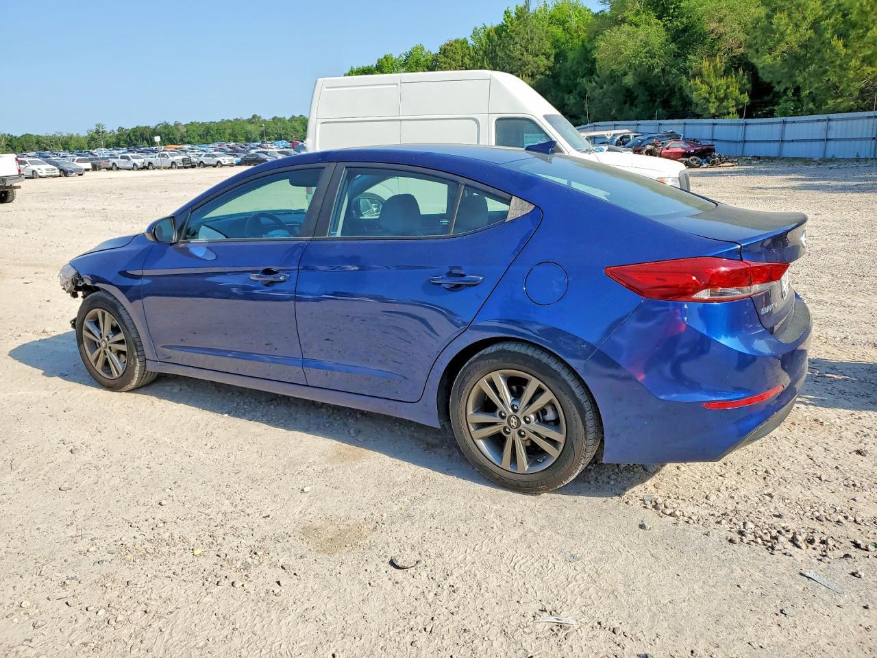 2018 Hyundai Elantra Value Edition - Фото 2