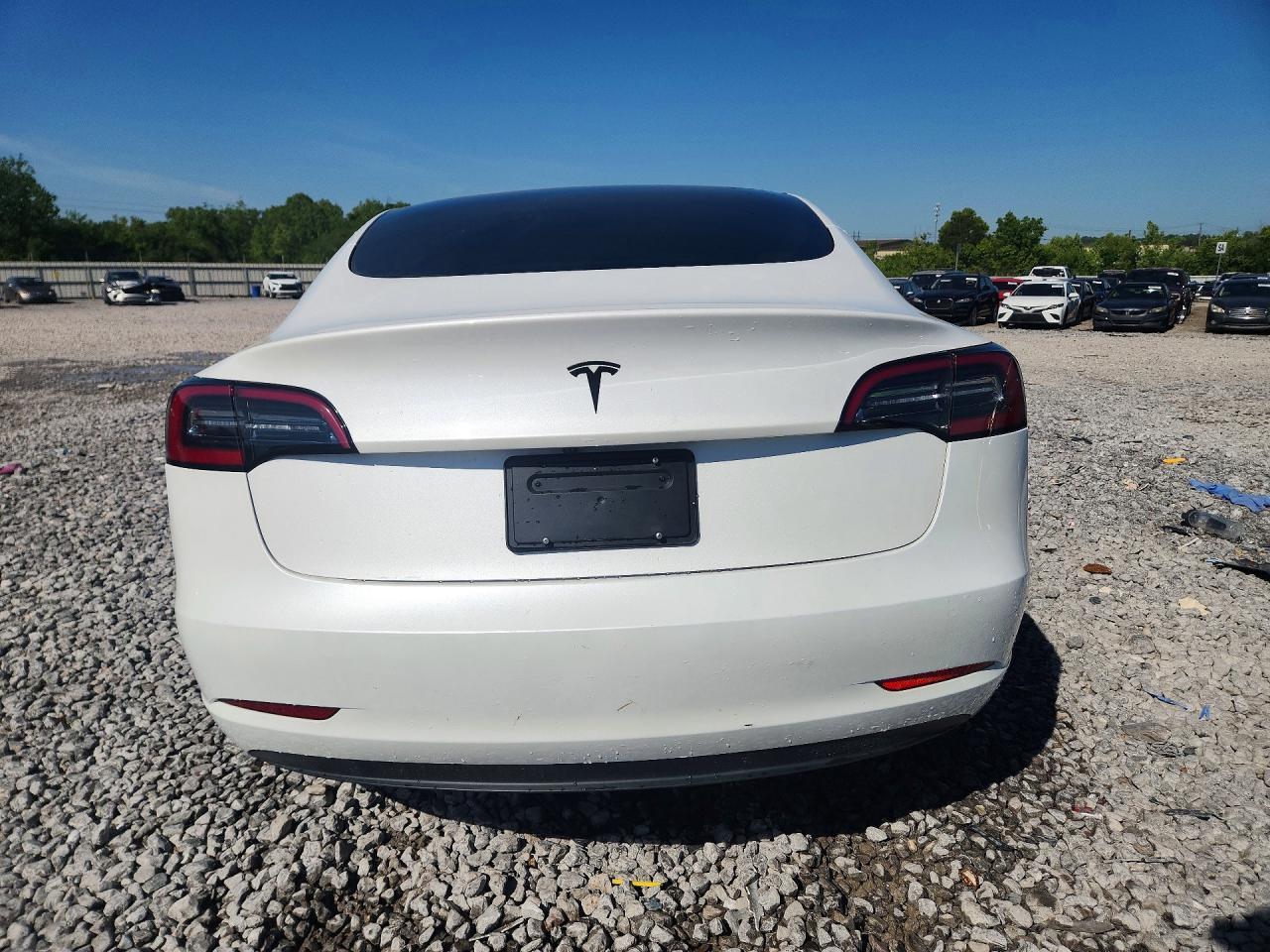 2023 Tesla Model 3 - Фото 6