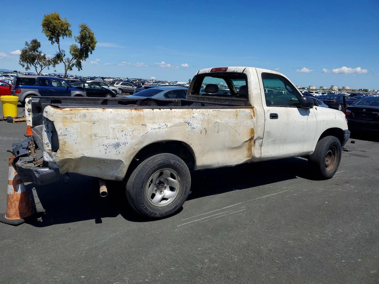 2000 Toyota Tundra Base - Image 3