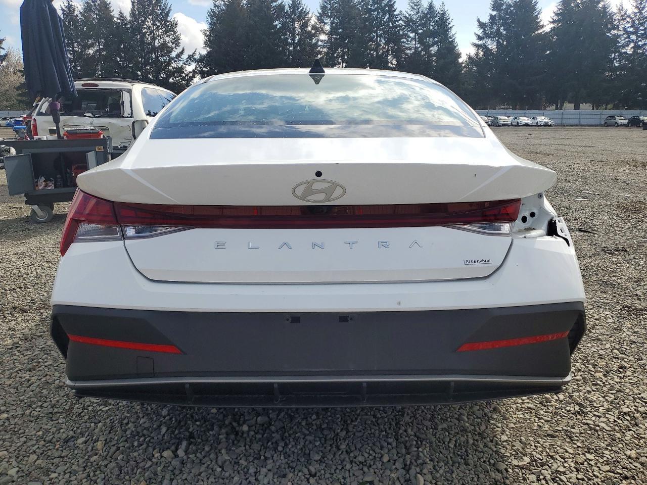 2025 Hyundai Elantra Hybrid Blue - Image 6
