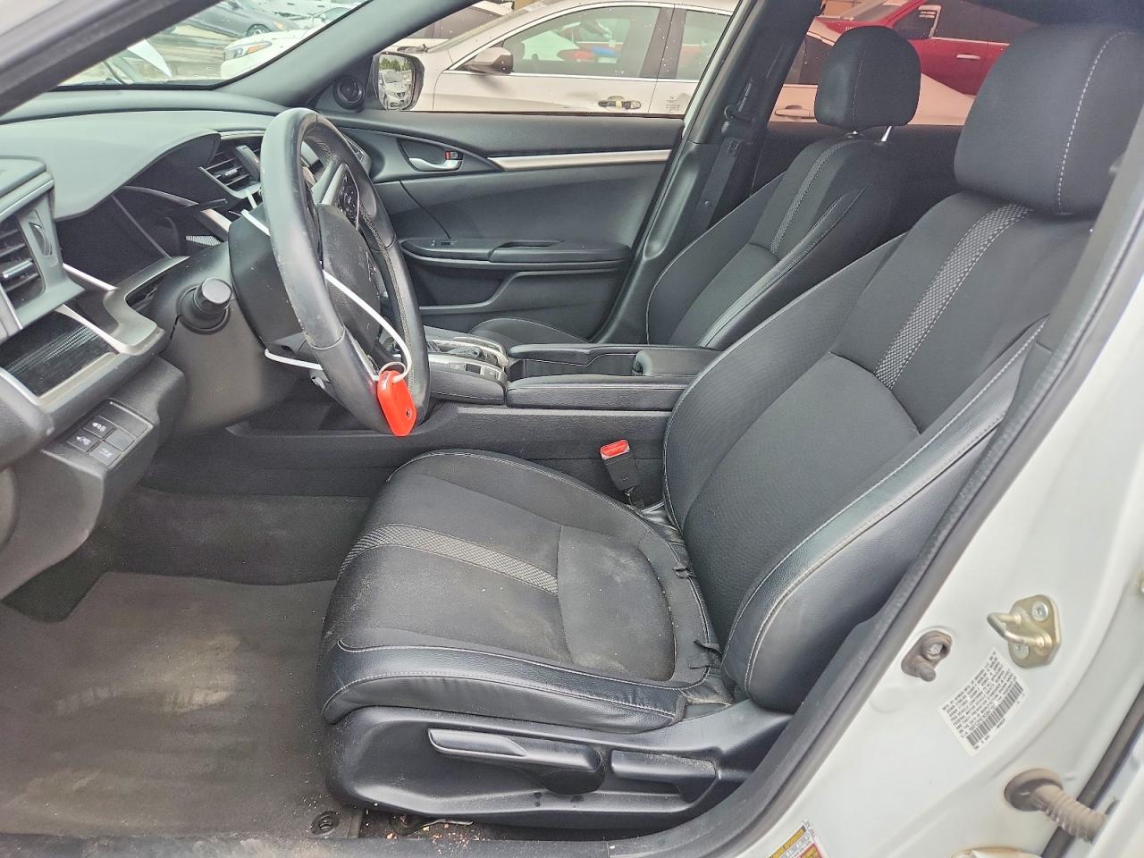 2019 Honda Civic Sport - Image 7