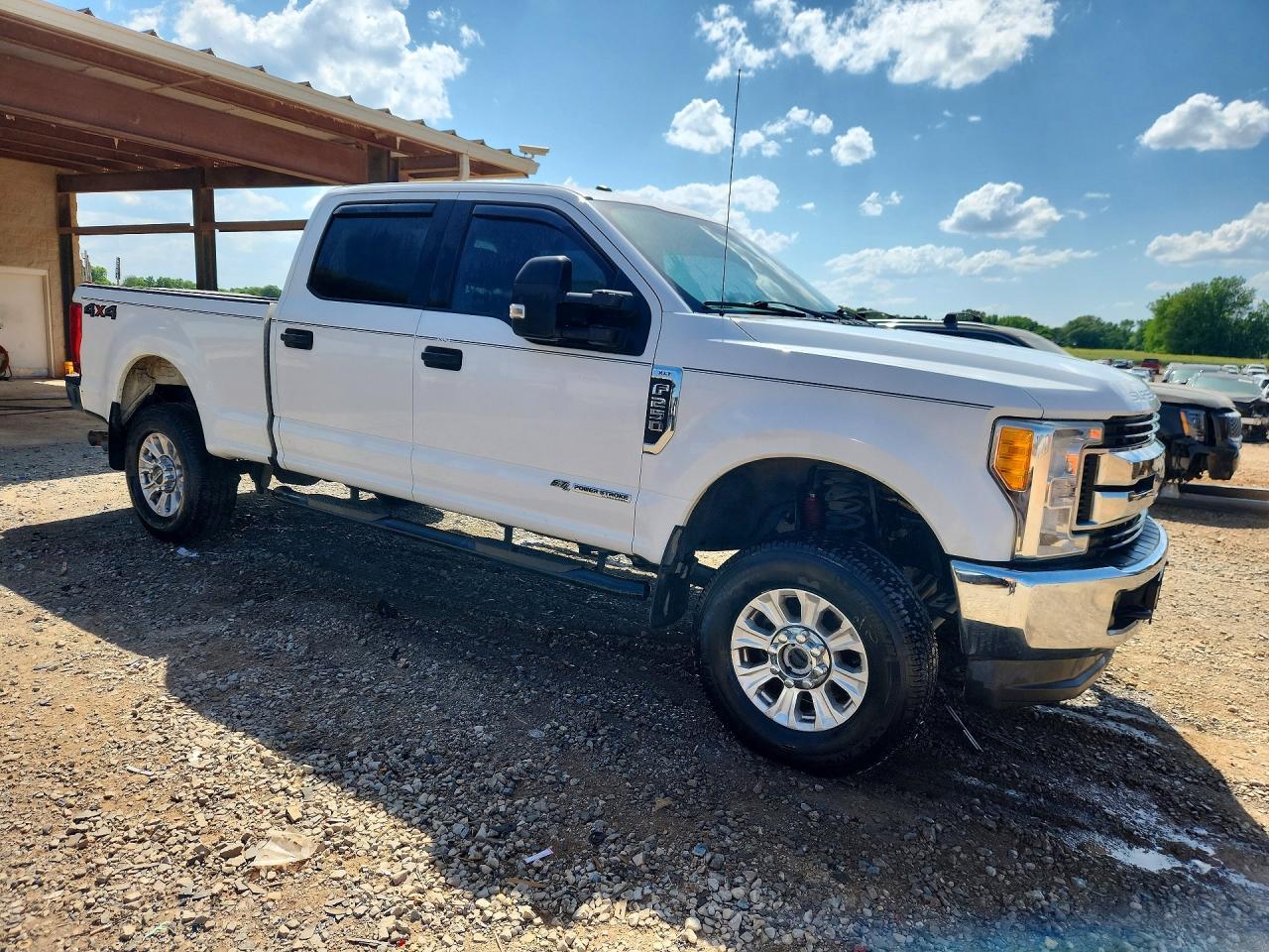 2017 Ford F250 Super Duty - Image 4