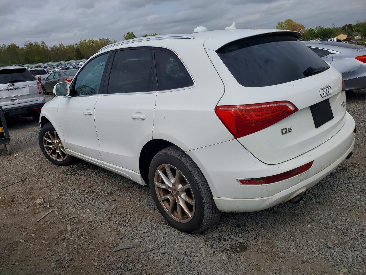 2011 Audi Q5 Premium - Фото 2