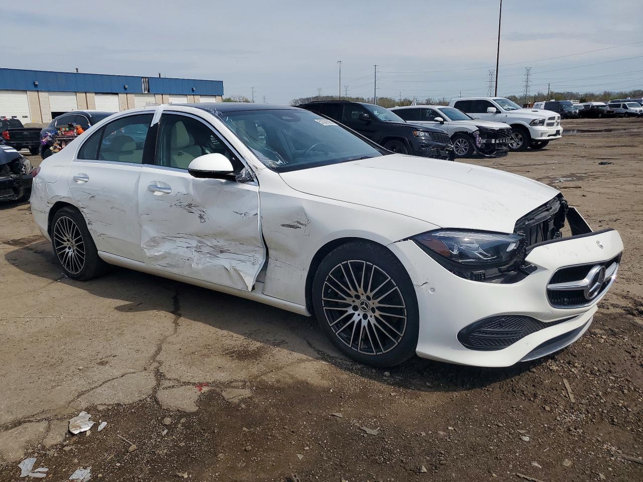 2024 Mercedes-Benz C 300 4Matic - Фото 4