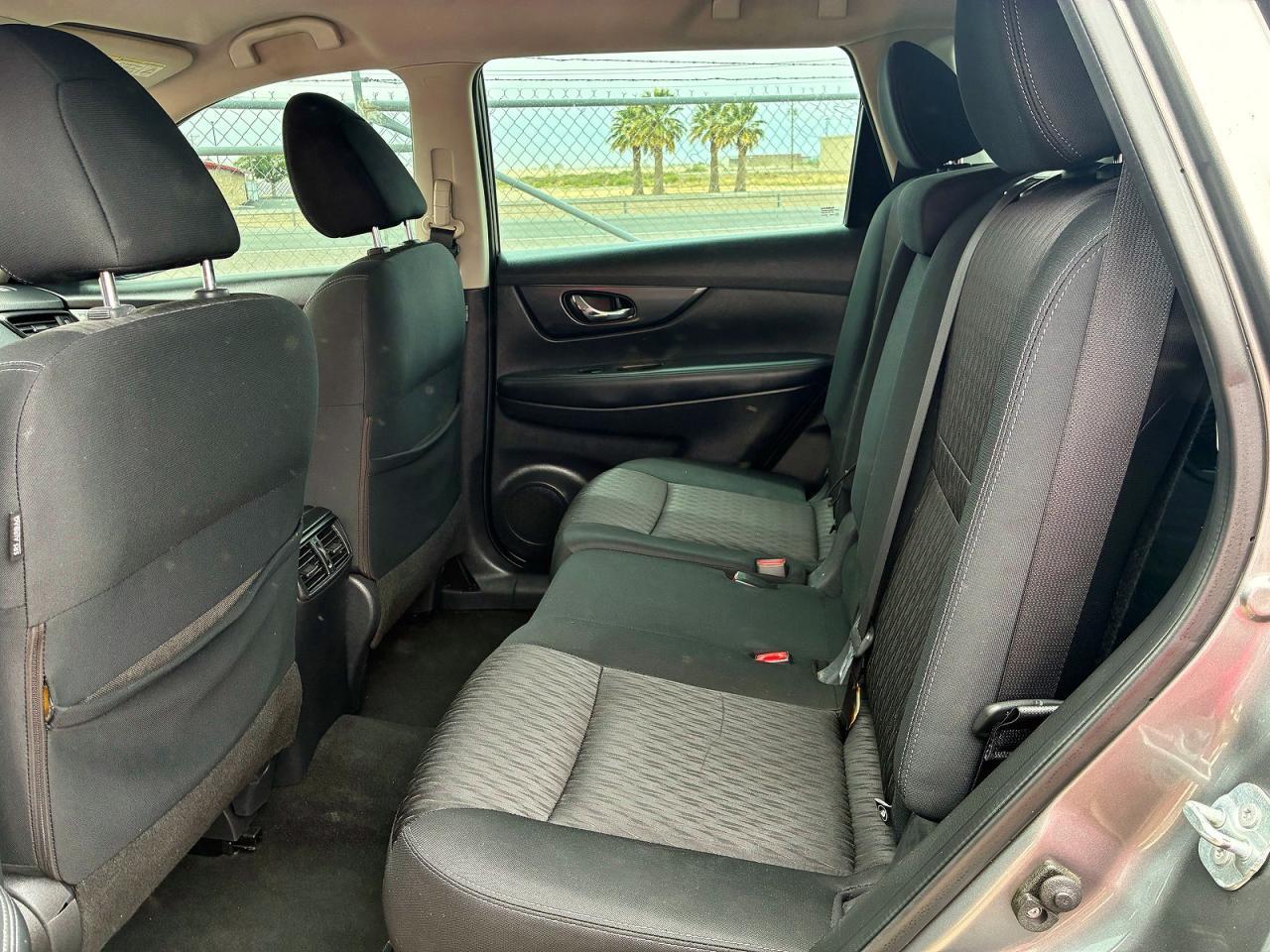 2017 Nissan Rogue S - Image 6