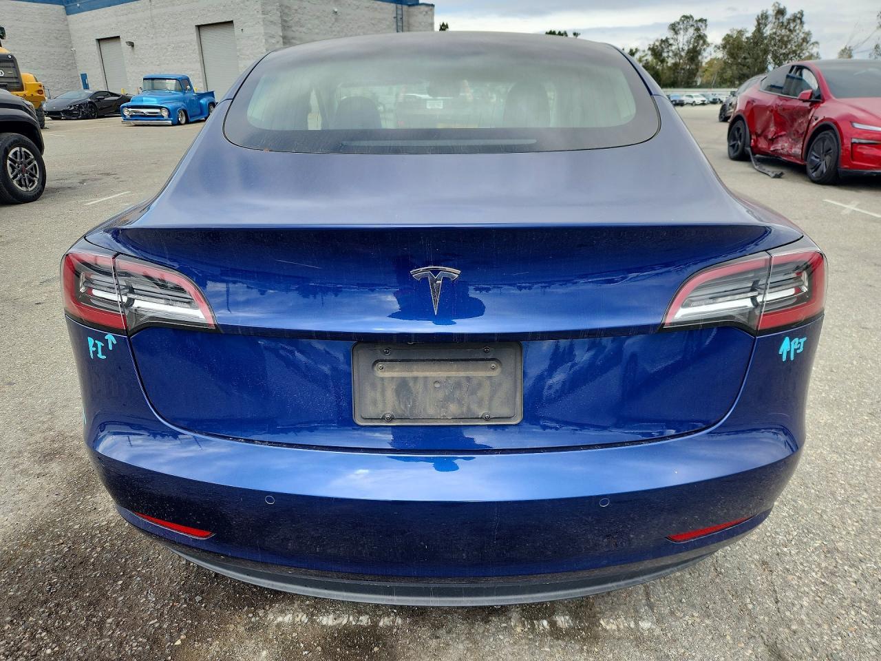 2019 Tesla Model 3 - Фото 6