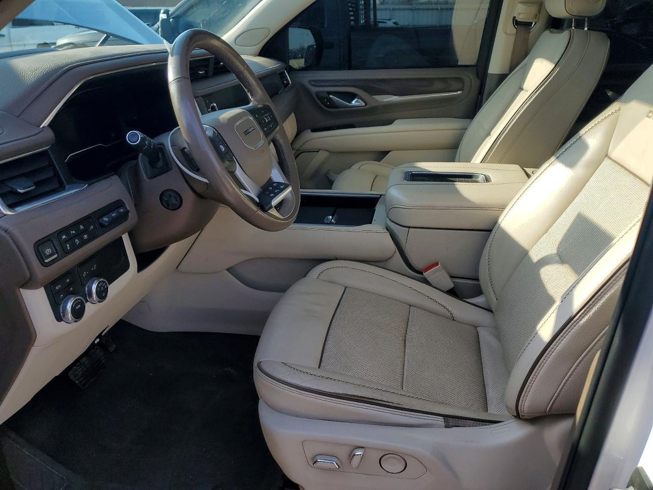 2022 GMC Yukon Xl Denali - Фото 7