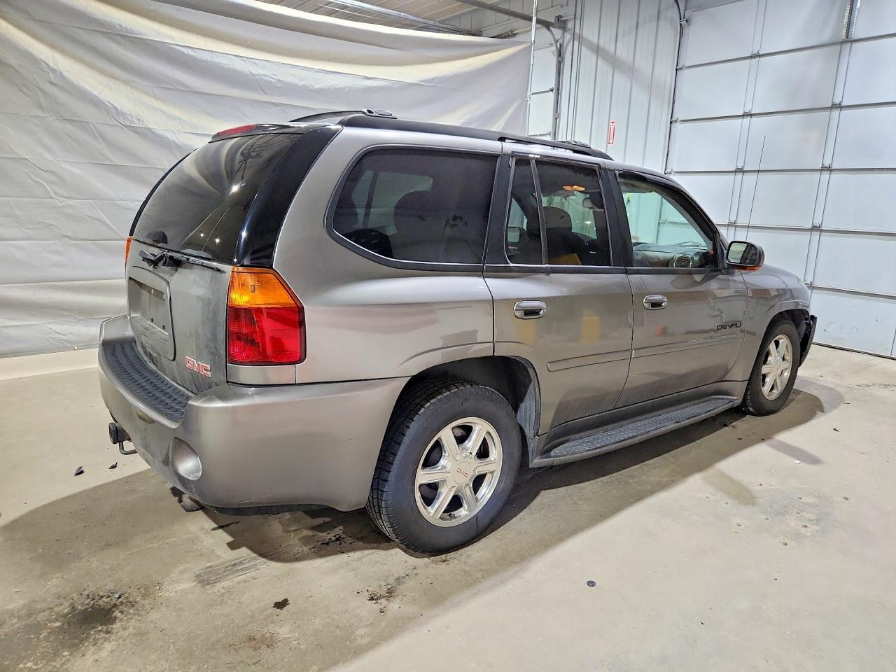 2007 GMC Envoy - Фото 3