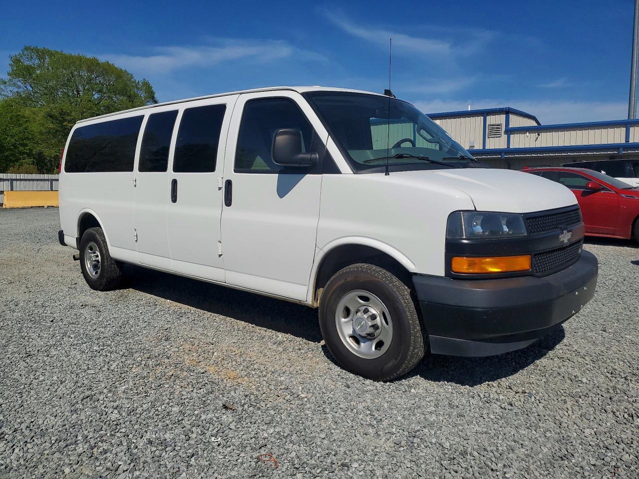 2023 Chevrolet Express G3500 Ls - Фото 4