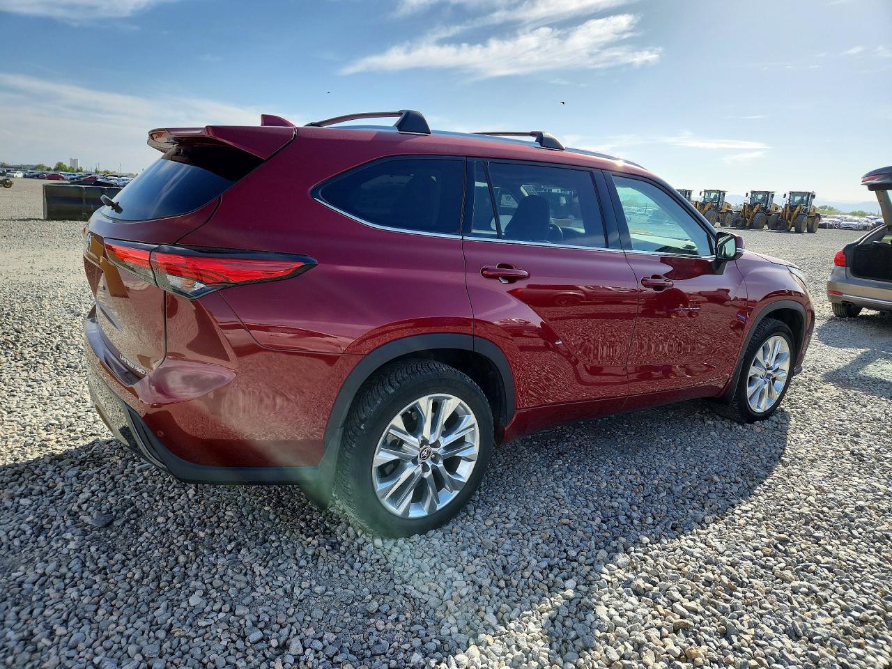 2022 Toyota Highlander Limited - Фото 3