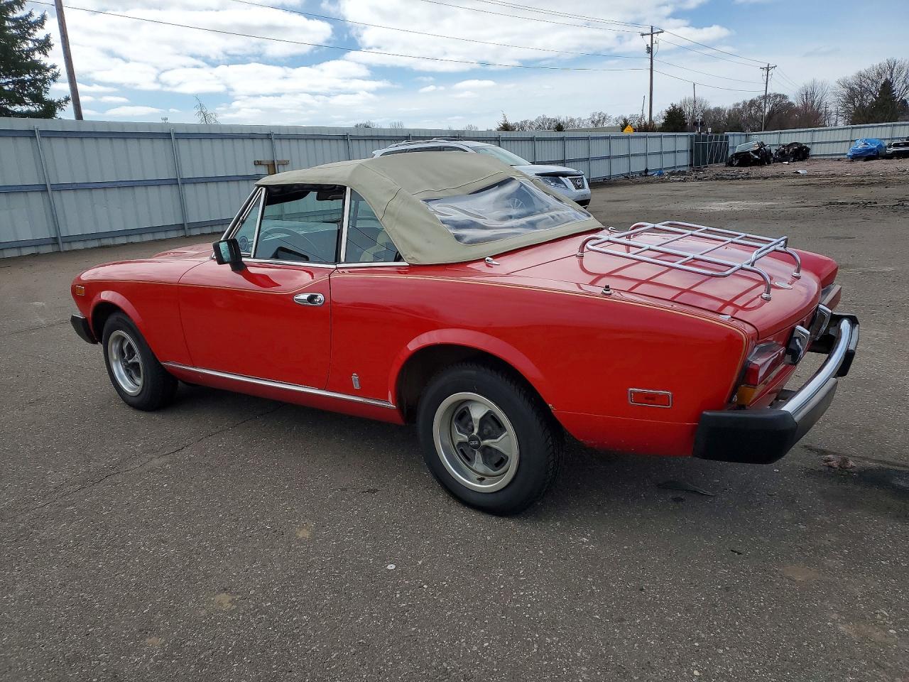 1971 Fiat 124 Spider - Фото 2