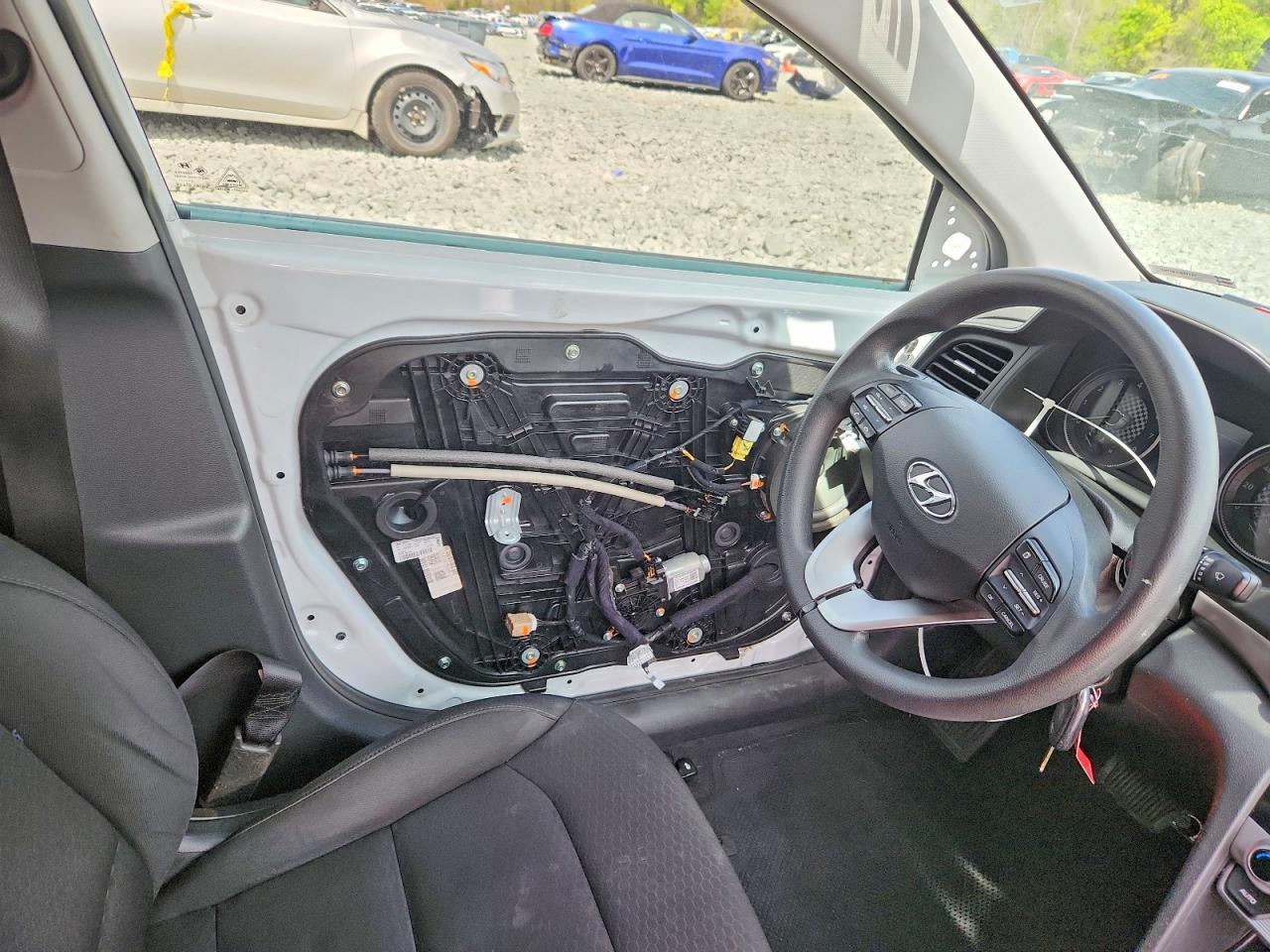 2020 Hyundai Elantra Se - Image 7