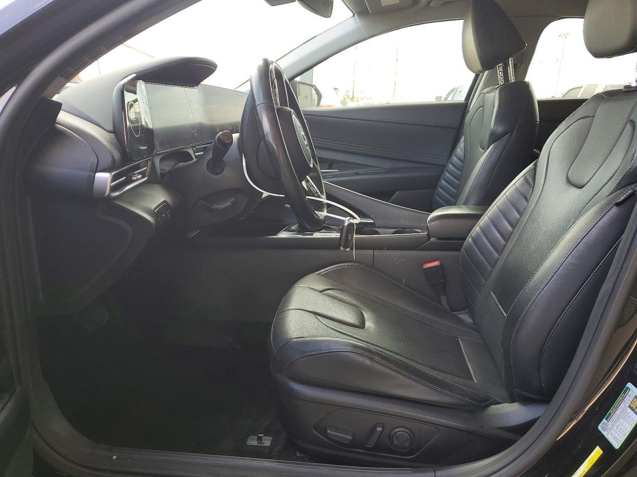 2022 Hyundai Elantra Se 4D Sedan - Image 7