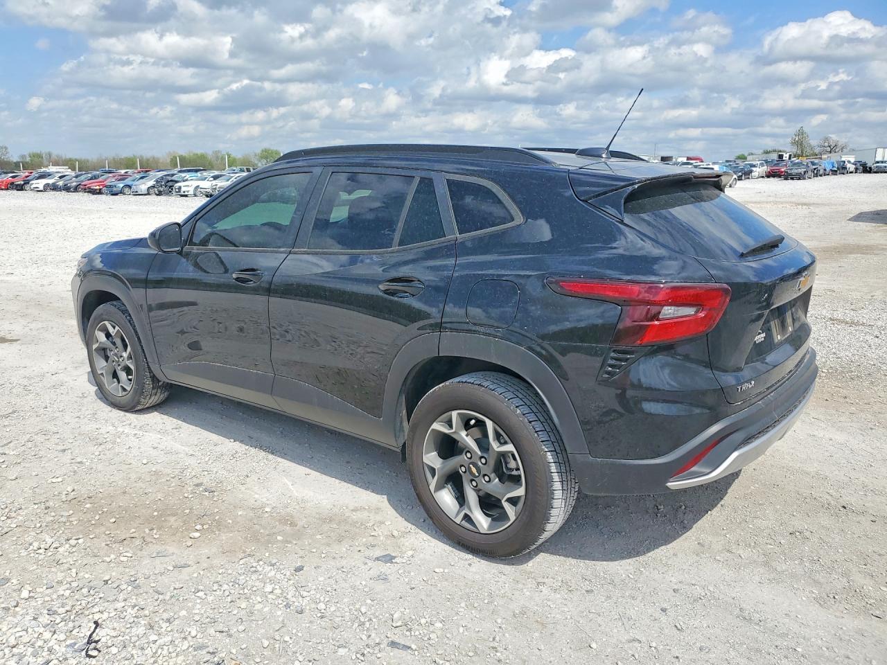 2024 Chevrolet Trax 1Lt - Image 2