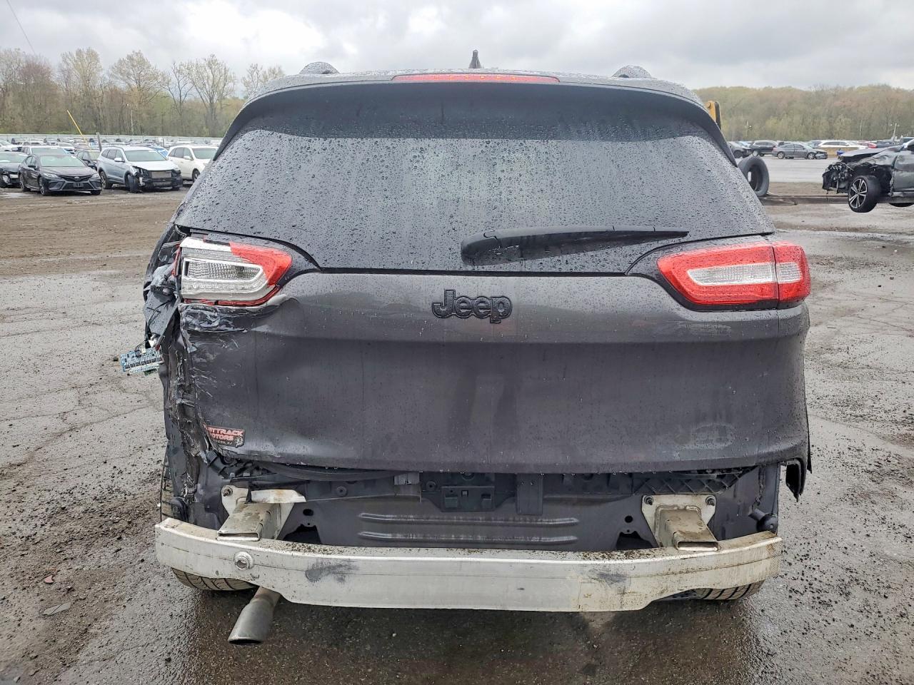 2017 Jeep Cherokee Sport - Image 6
