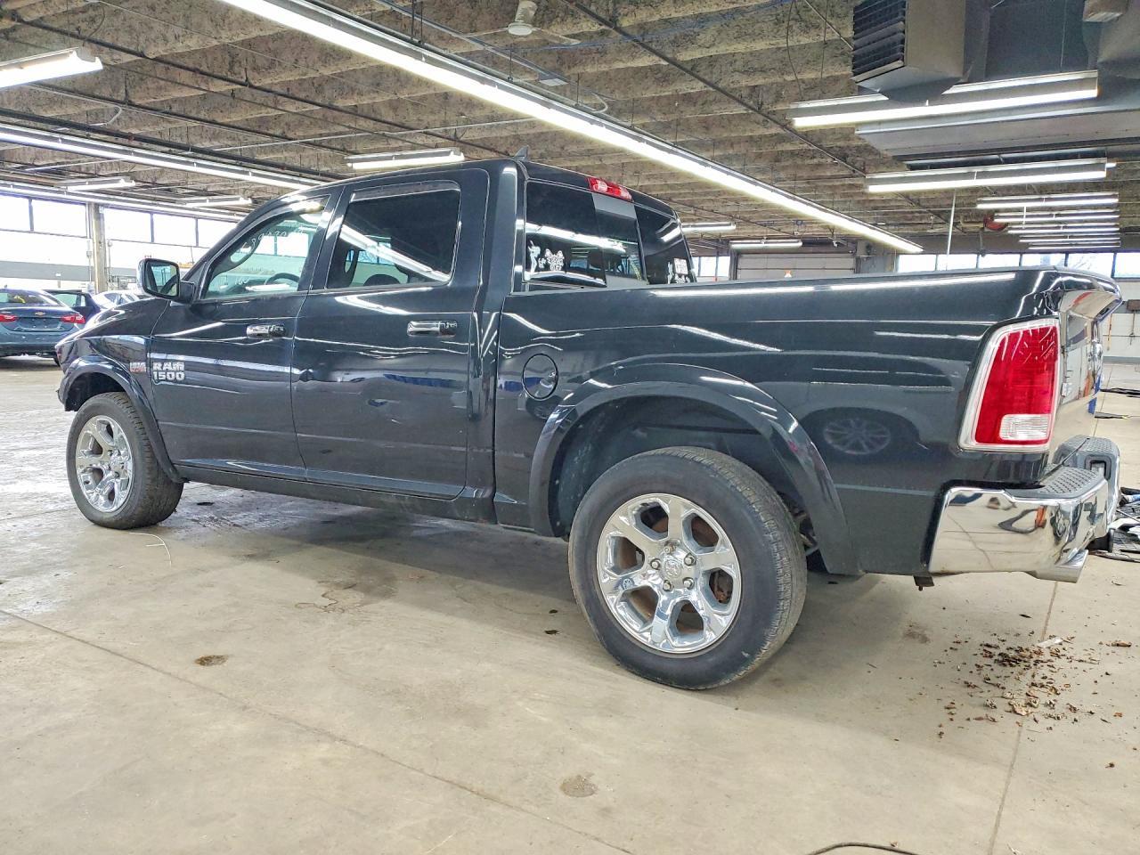 2015 Ram 1500 Laramie - Фото 2