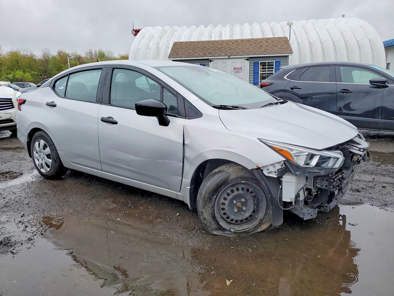 2021 Nissan Versa S - Фото 4