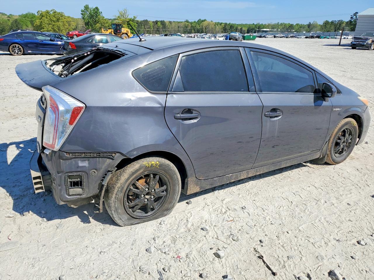 2013 Toyota Prius Two - Фото 3