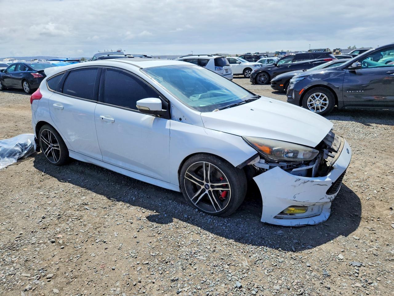 2017 Ford Focus St - Image 4