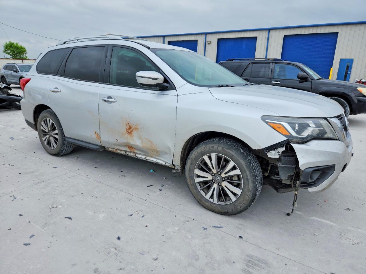 2018 Nissan Pathfinder - Фото 4