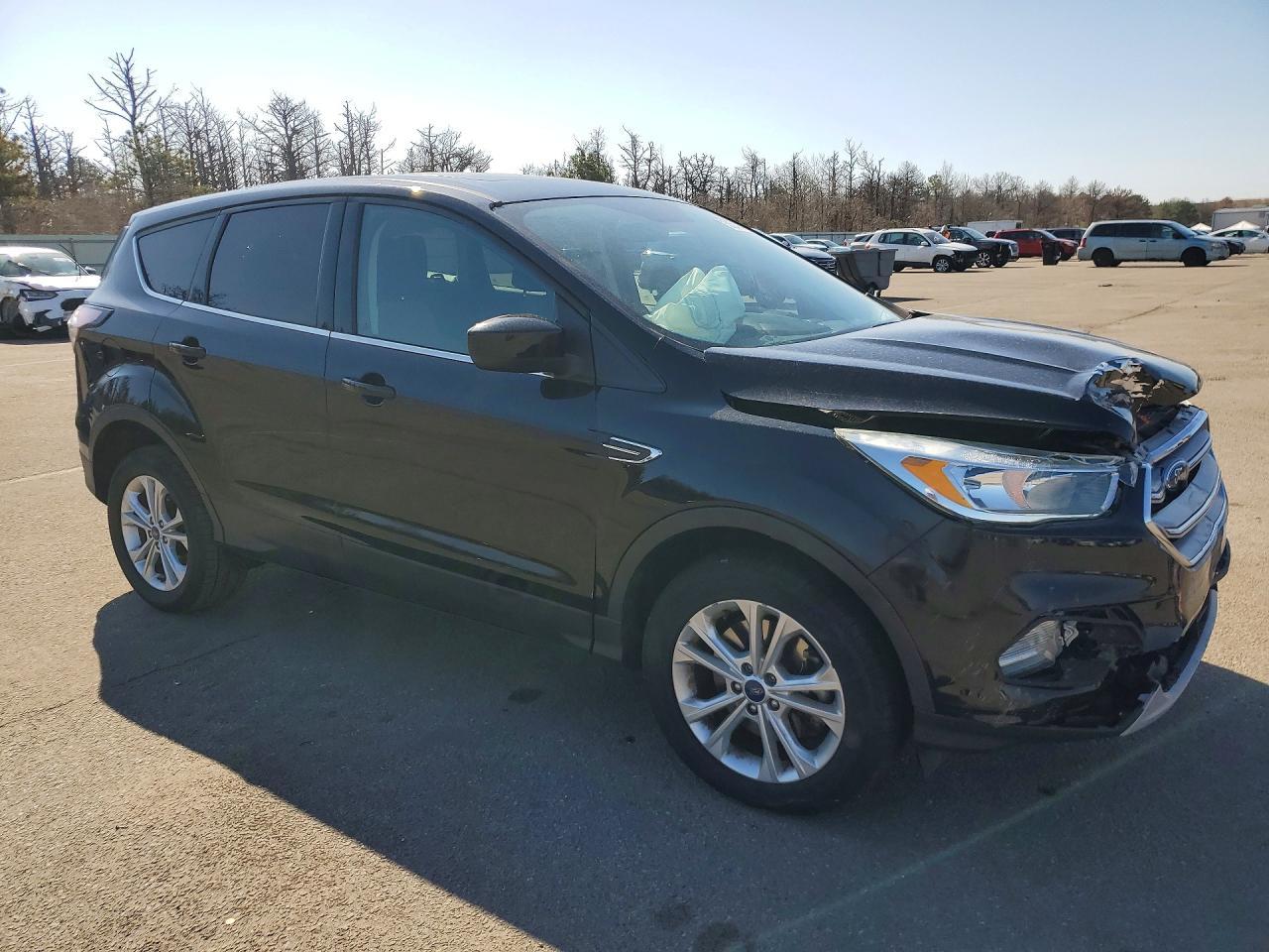2017 Ford Escape Se - Фото 4