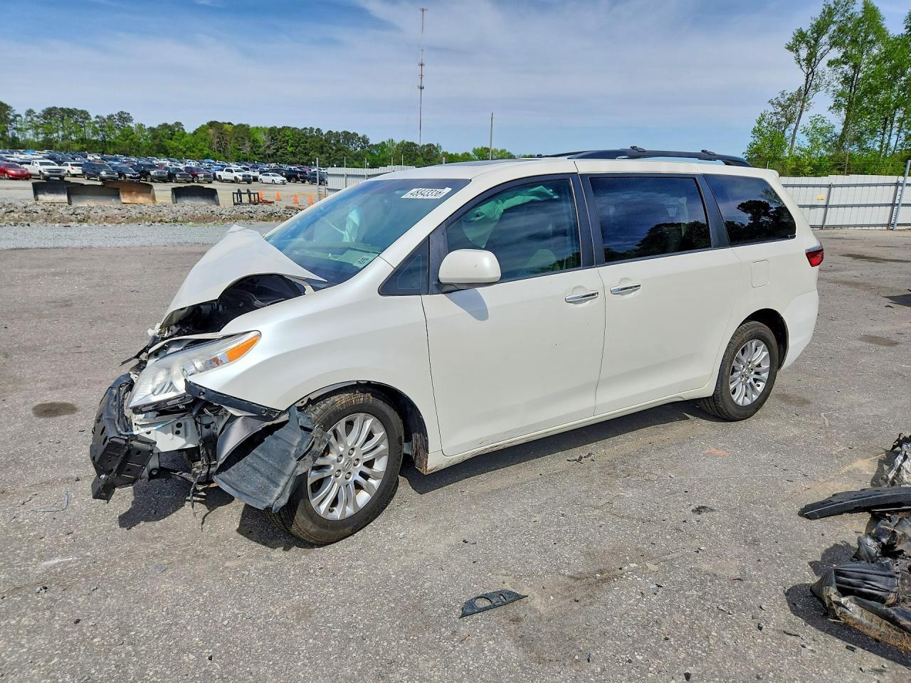 2015 Toyota Sienna Xle Premium 8-Passenger