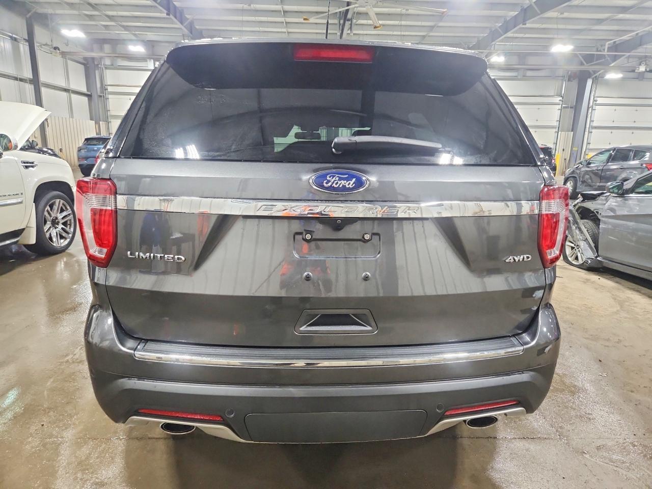 2018 Ford Explorer Limited - Фото 6