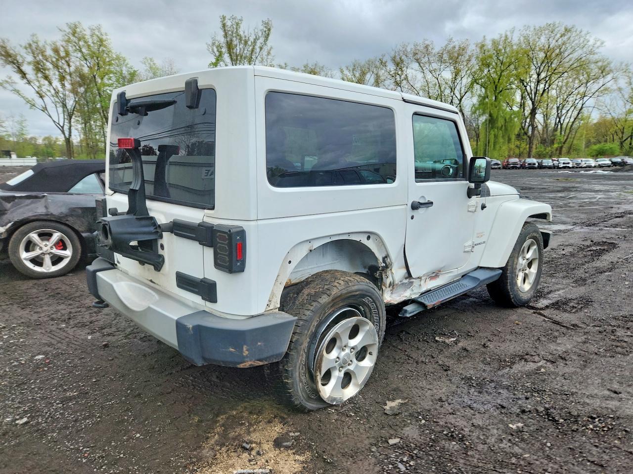 2013 Jeep Wrangler Sahara - Фото 3