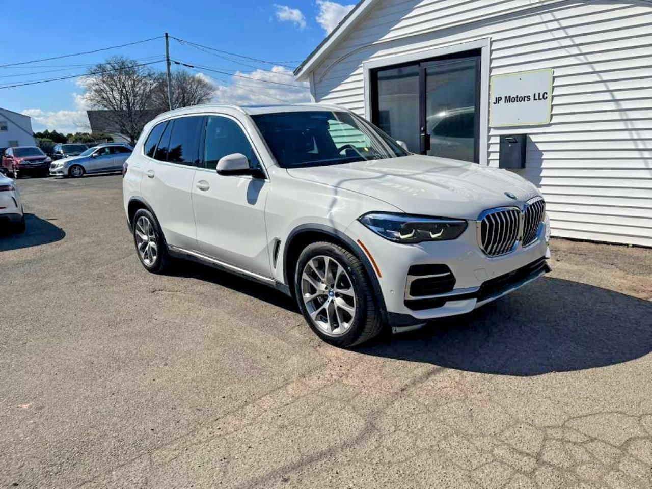 2022 BMW X5 xDrive45E - Image 4