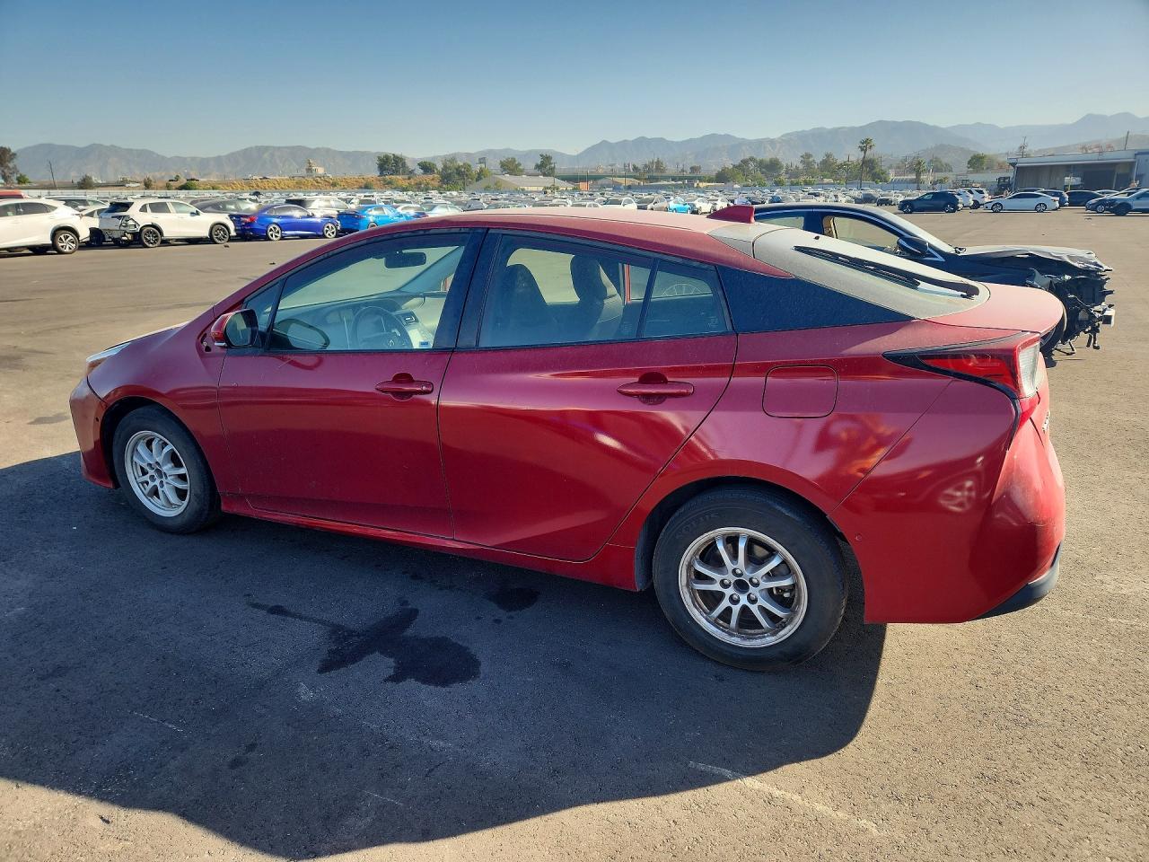 2021 Toyota Prius Le - Фото 2