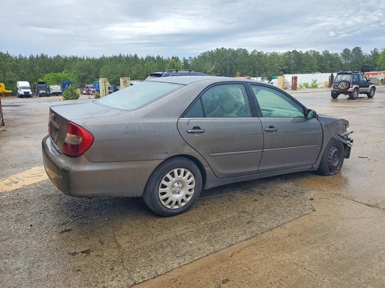 2004 Toyota Camry - Image 3
