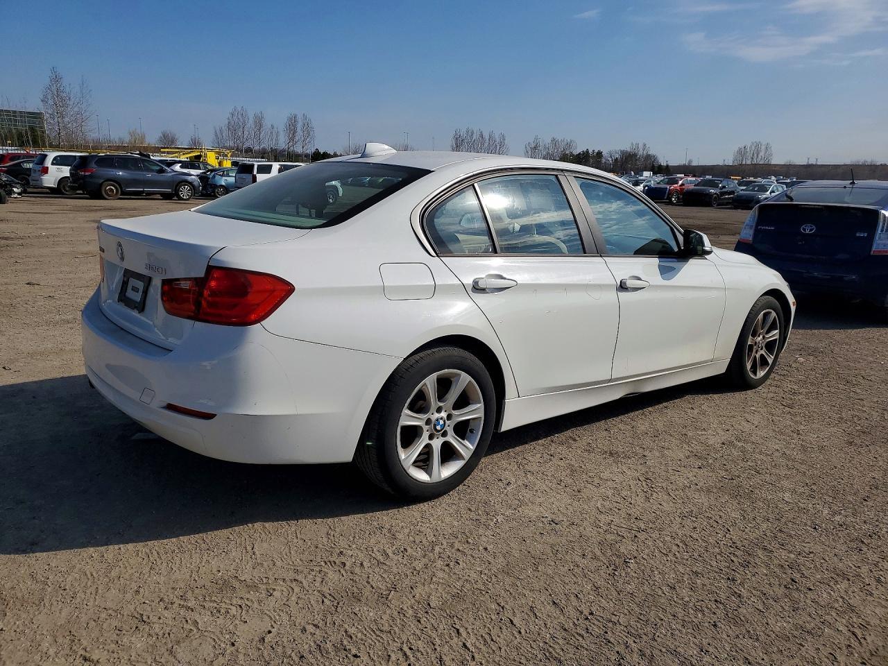 2014 BMW 320 I xDrive - Image 3